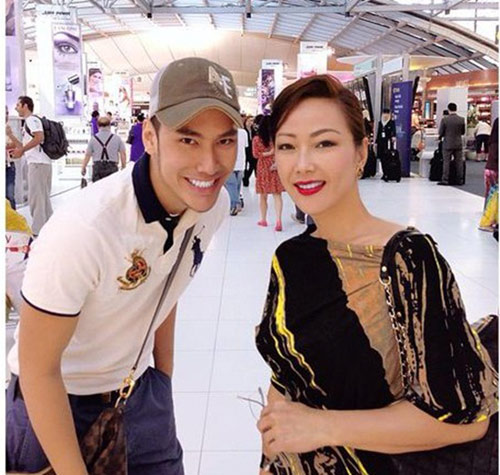 Top 5 bà mẹ ăn mặc sang trọng của sao Việt - 1