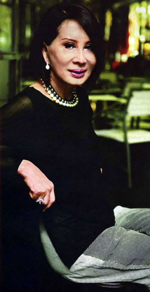 Top 5 bà mẹ ăn mặc sang trọng của sao Việt - 18