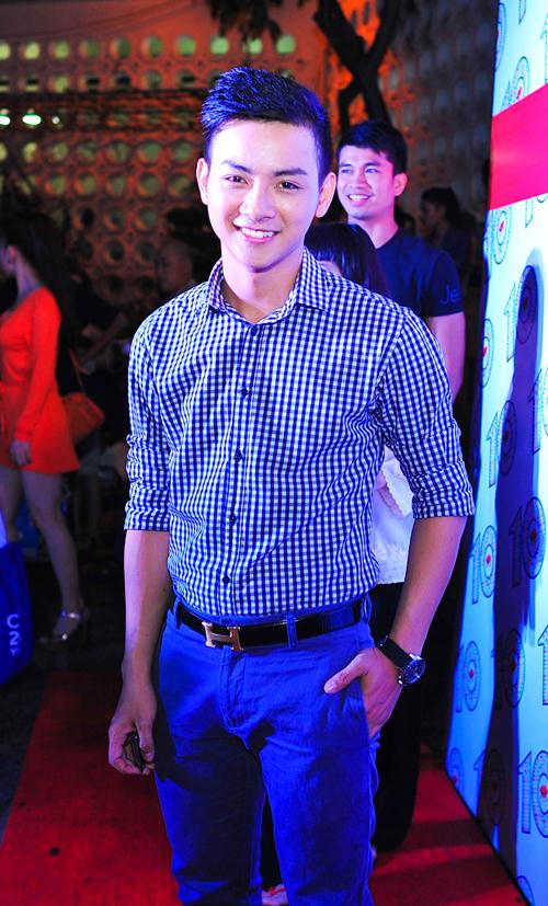 Cha con Hoài Linh tình cảm chọc ghẹo nhau - 4