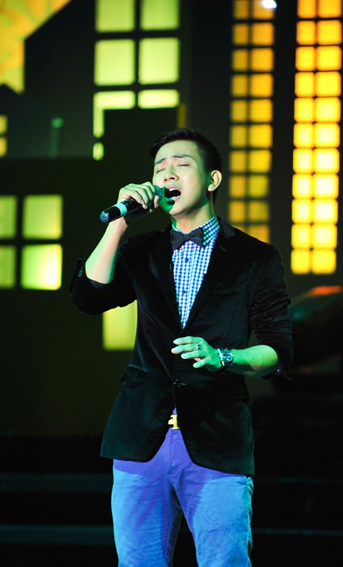 Cha con Hoài Linh tình cảm chọc ghẹo nhau - 8