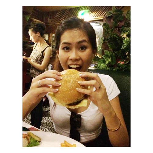 Huy Khánh và vợ quot;trốn conquot; đi du lịch - 10