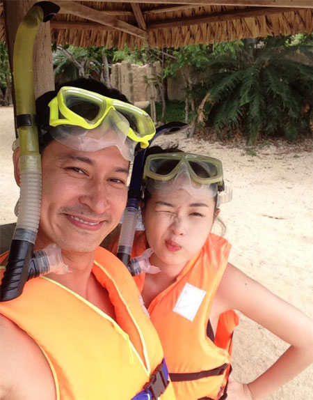 Huy Khánh và vợ quot;trốn conquot; đi du lịch - 3