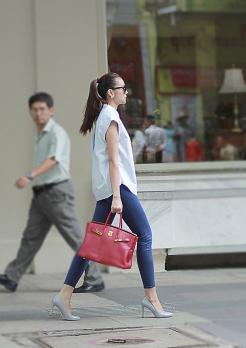 Sao Việt xuống phố như sải bước trên sàn catwalk - 4