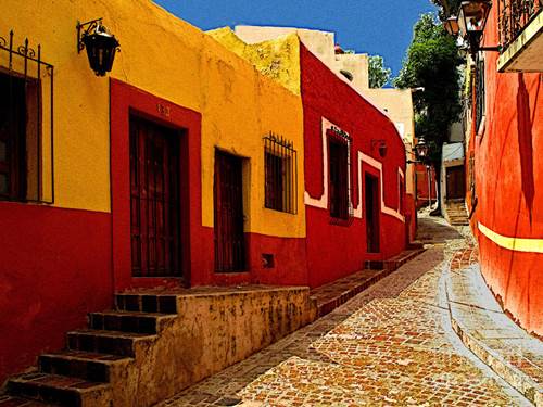 Dạo quanh con phố mang sắc màu cổ tích ở Mexico - 12