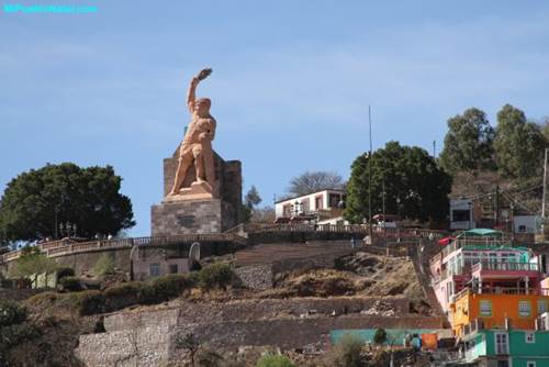 Dạo quanh con phố mang sắc màu cổ tích ở Mexico - 13