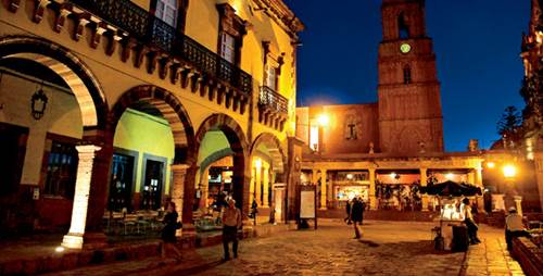Dạo quanh con phố mang sắc màu cổ tích ở Mexico - 9