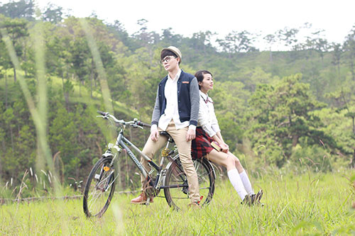 Lộ diện quot;bạn gáiquot; thời đi học của Nathan Lee - 2