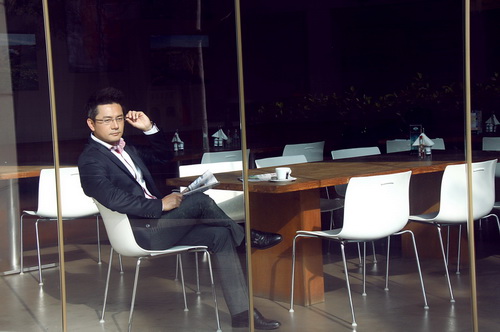 quot;Jang Dong Gun phiên bản Việtquot; khoe vẻ lịch lãm - 5