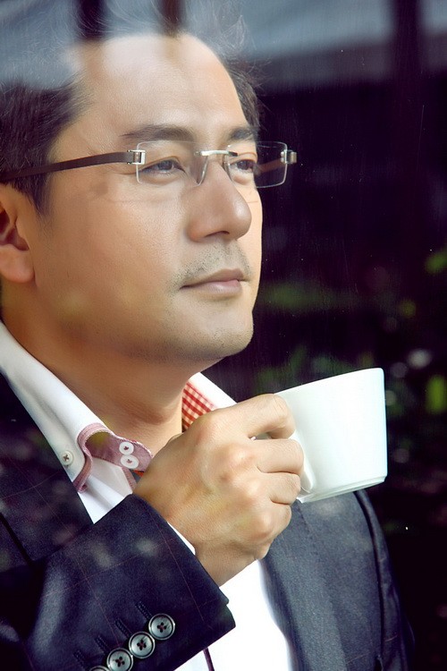 quot;Jang Dong Gun phiên bản Việtquot; khoe vẻ lịch lãm - 9