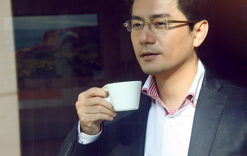 quot;Jang Dong Gun phiên bản Việtquot; khoe vẻ lịch lãm - 3