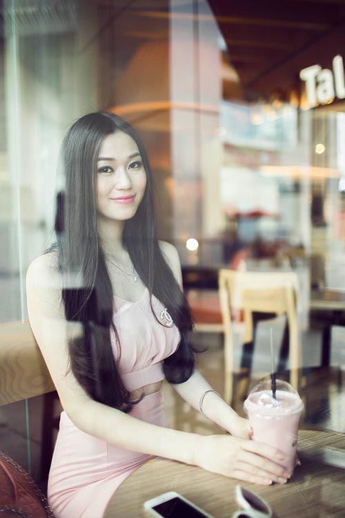 Khánh My một mình cafe ngày cuối tuần - 4