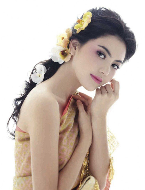 Thời trang siêu dễ thương của ma nữ đẹp nhất Thái Lan - 1