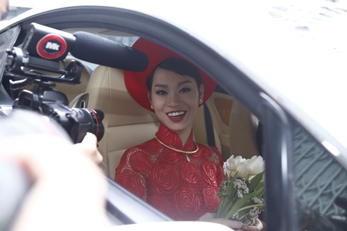 Siêu xe 11 tỷ rước Trà My Idol về nhà chồng - 6
