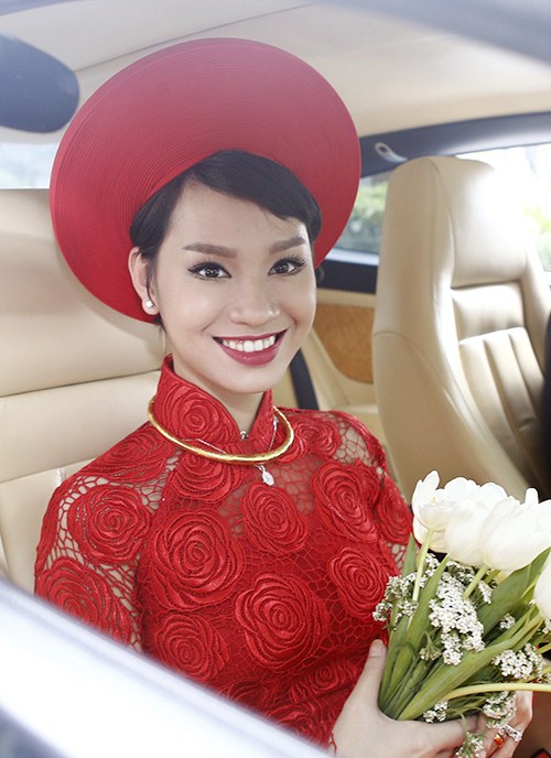 Siêu xe 11 tỷ rước Trà My Idol về nhà chồng - 5