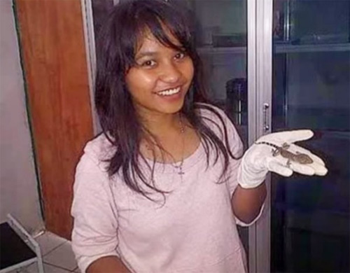 Xôn xao chuyện người đẻ ra thằn lằn ở Indonesia - 1