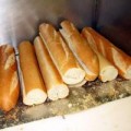 Mua sắm - Giá cả - Bánh mì Việt giá 5 USD trên đất Mỹ