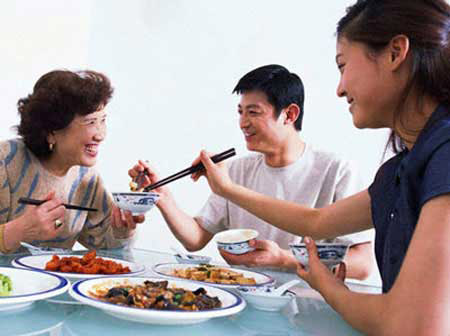 Chán vì chồng đòi đón cả nhà lên ở - 1