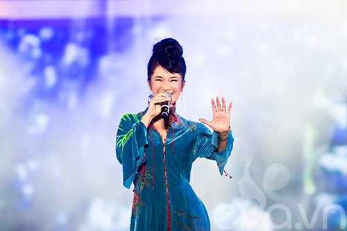 Hồng Nhung được khán giả trẻ yêu thích - 2