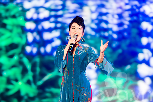Hồng Nhung được khán giả trẻ yêu thích - 3