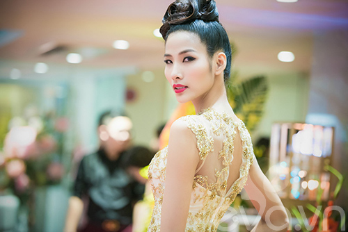 Diễm Hương xinh đẹp rạng rỡ đi sự kiện - 9