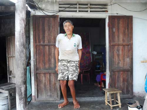 #039;Người khổng lồ#039; cao 2 m ở Quảng Bình - 1