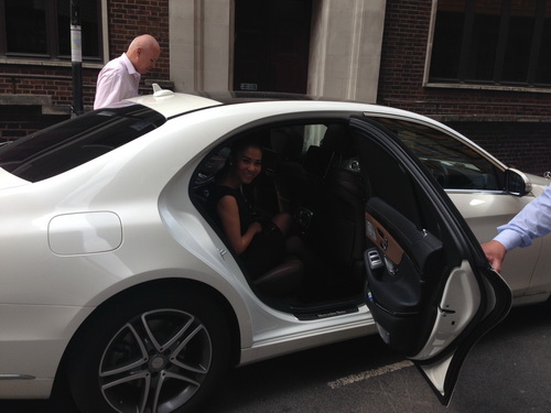 Thu Minh đi siêu xe 4,6 tỷ ở London - 6