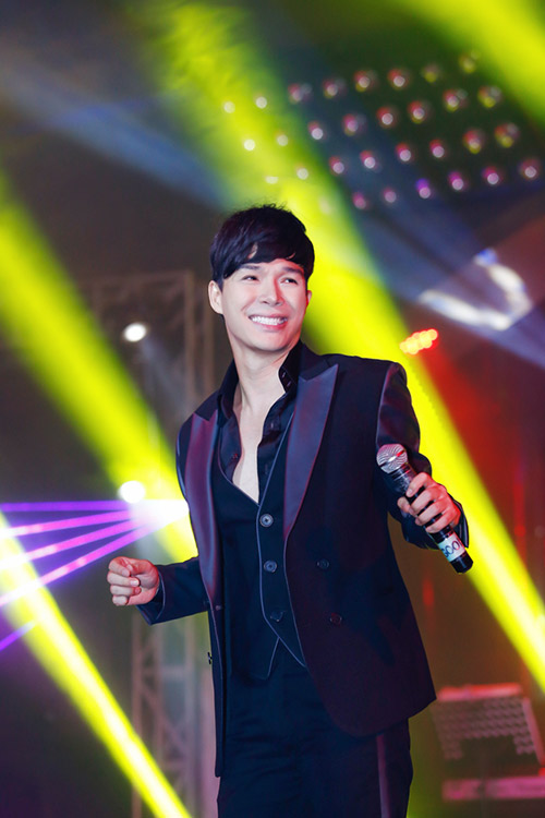 Phương Mai - Nathan Lee xóa tin đồn quot;rạn nứtquot; - 6