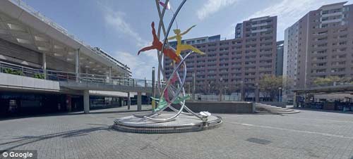 Nhật Bản: Mẹ ném 3 con từ tầng 14 xuống đất - 1