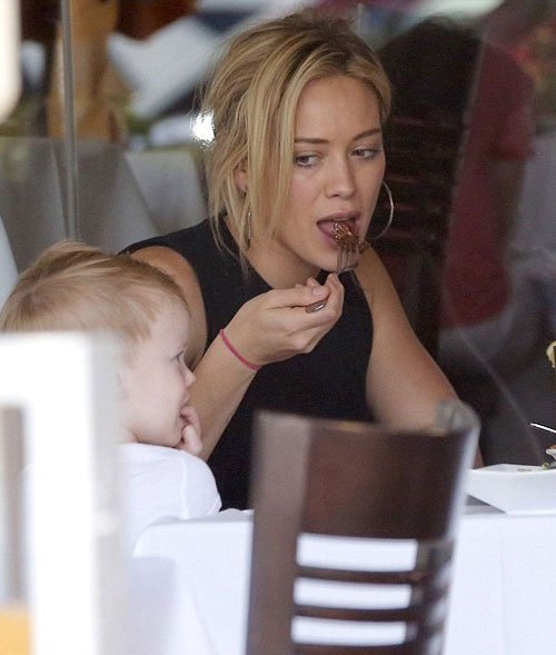 Sau 6 tháng chia tay, Hilary Duff tái hợp chồng cũ - 10