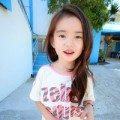 Làm mẹ - Nuôi con hoa hậu quá ư đơn giản!