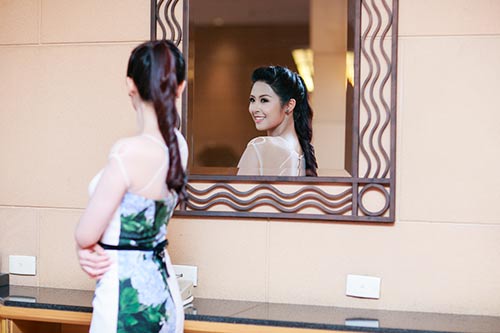 Ngọc Hân đẹp tươi trẻ bên cựu mẫu Thúy Hằng - 10