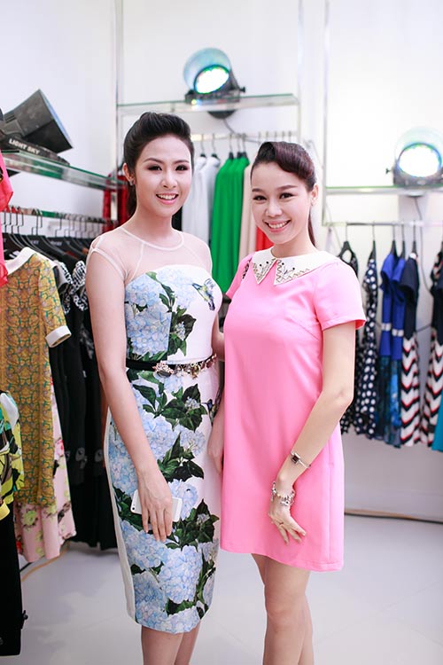 Ngọc Hân đẹp tươi trẻ bên cựu mẫu Thúy Hằng - 5