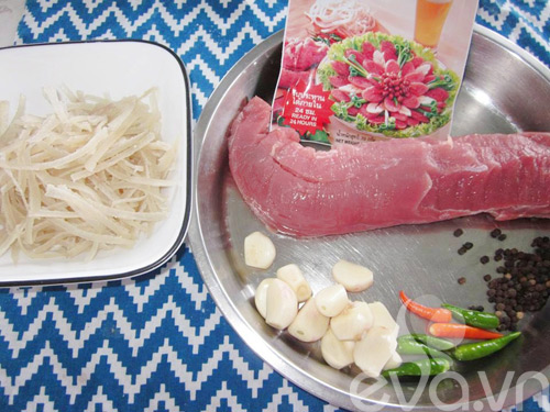 Làm nem chua bò cho chồng nhậu xem bóng đá - 1