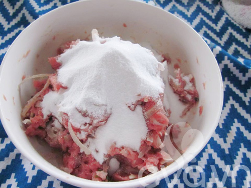 Làm nem chua bò cho chồng nhậu xem bóng đá - 8