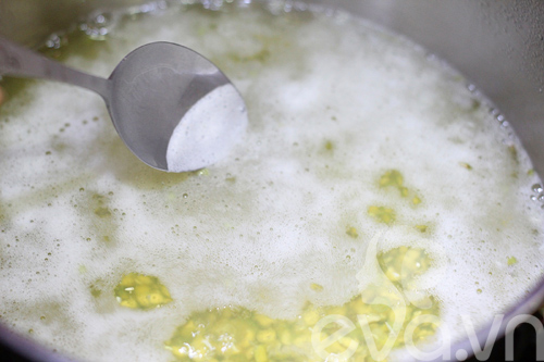 Cháo đậu xanh bí đỏ đầy bổ dưỡng - 4