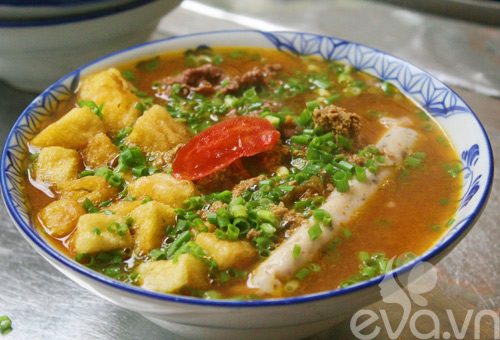 Đến Nguyễn Du tìm ăn bún riêu ốc bò - 13