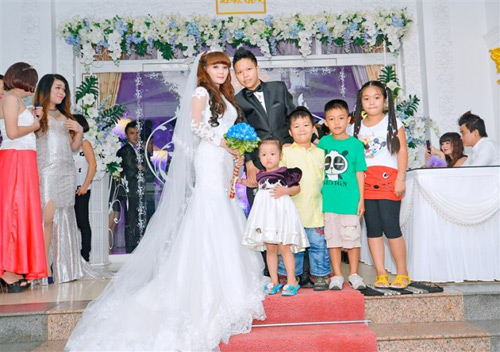 Đám cưới đồng tính nữ gây xôn xao Trà Vinh - 3