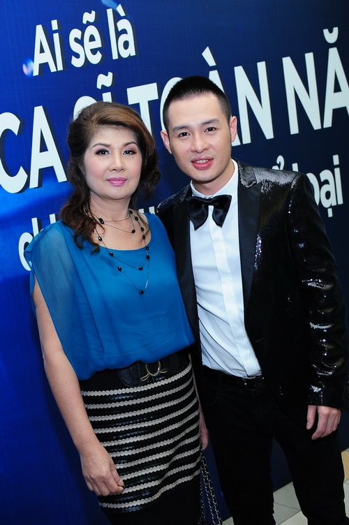 Hoàng Hải được mẹ quot;cưng hết mựcquot; sau hậu trường - 2