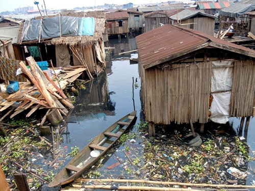Makoko: Thị trấn ổ chuột nổi ở Nigeria - 5