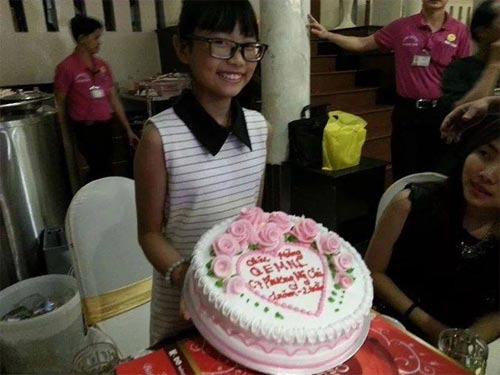 Hà Hồ mặc bikini khoe chân dài miên man - 13