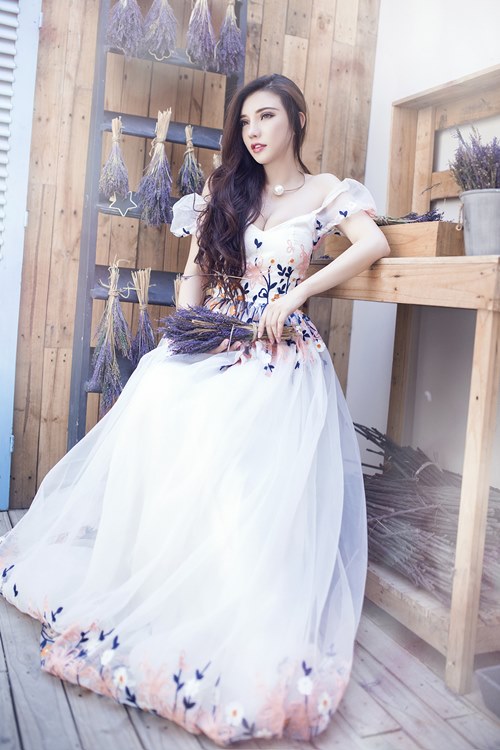 Xuất hiện bản sao của Angela Baby ở VN - 10