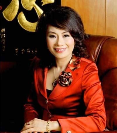 Á hậu quý bà Tuyết Nga bị truy tố - 3