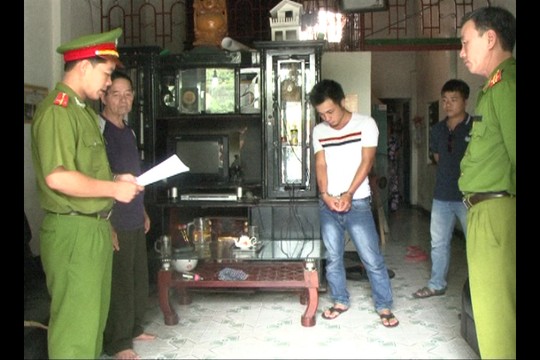 Bóp cổ em vợ, đánh chấn thương sọ não - 1