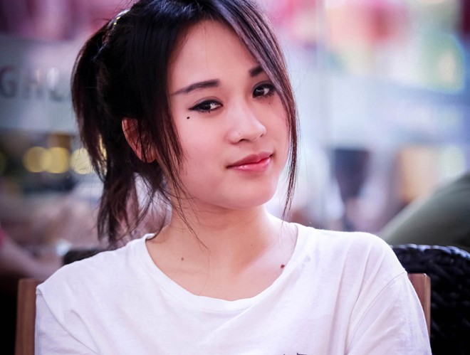 Cuộc sống khốn khó ít biết của các hot girl Việt - 1