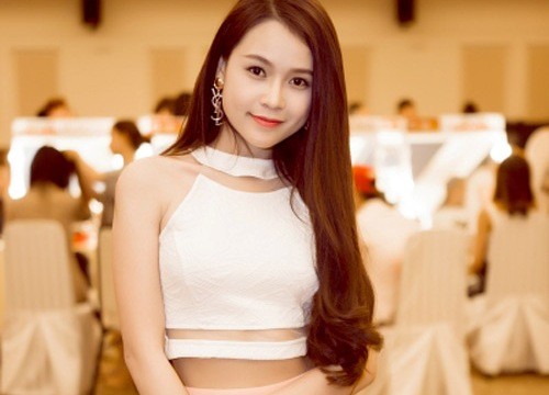 Cuộc sống khốn khó ít biết của các hot girl Việt - 4