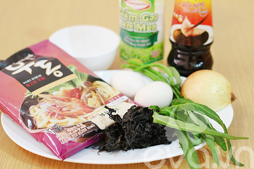 Ăn sáng với món mỳ kiểu Hàn - 1