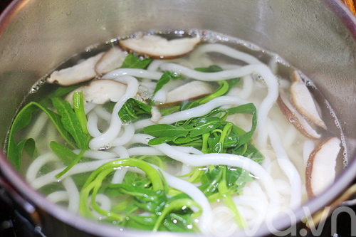 Ăn sáng với món mỳ kiểu Hàn - 8