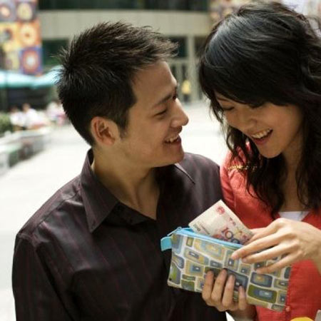 Anh giả vờ thất nghiệp để tiêu tiền của tôi - 1