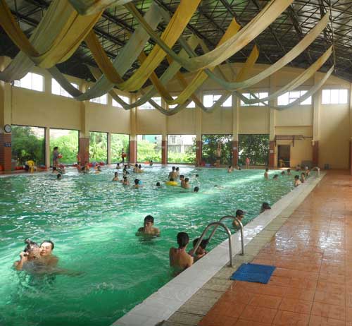 Dạy bơi cho trẻ: Kỹ năng cứu người bị bỏ quên - 2