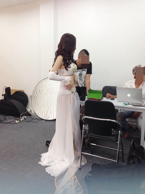 Angela Phương Trinh khoe vòng một nóng bỏng - 6